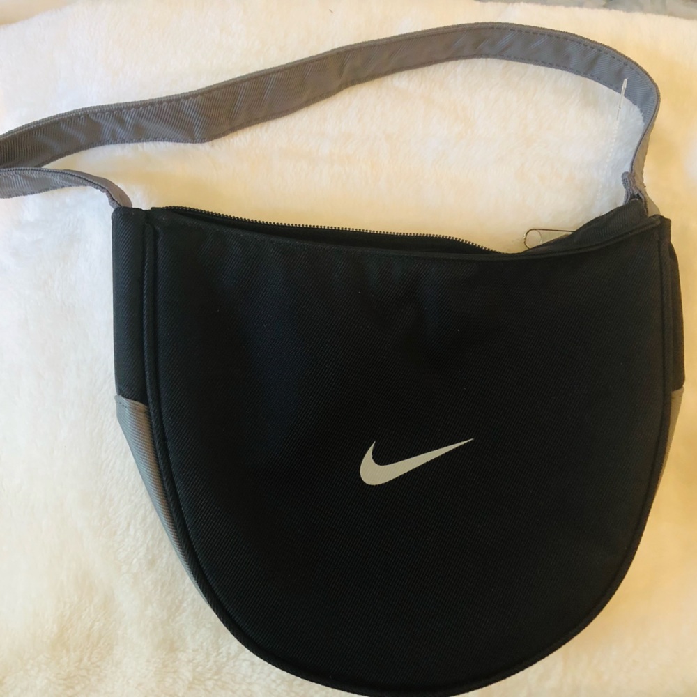 Nike Black Messenger Crossbody Bag with Gray Strap